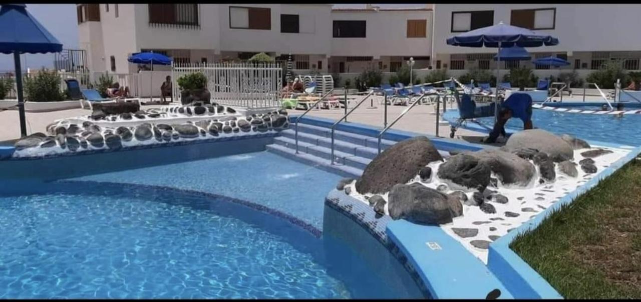 Club Atlantis Costa Adeje Studio Bagian luar foto